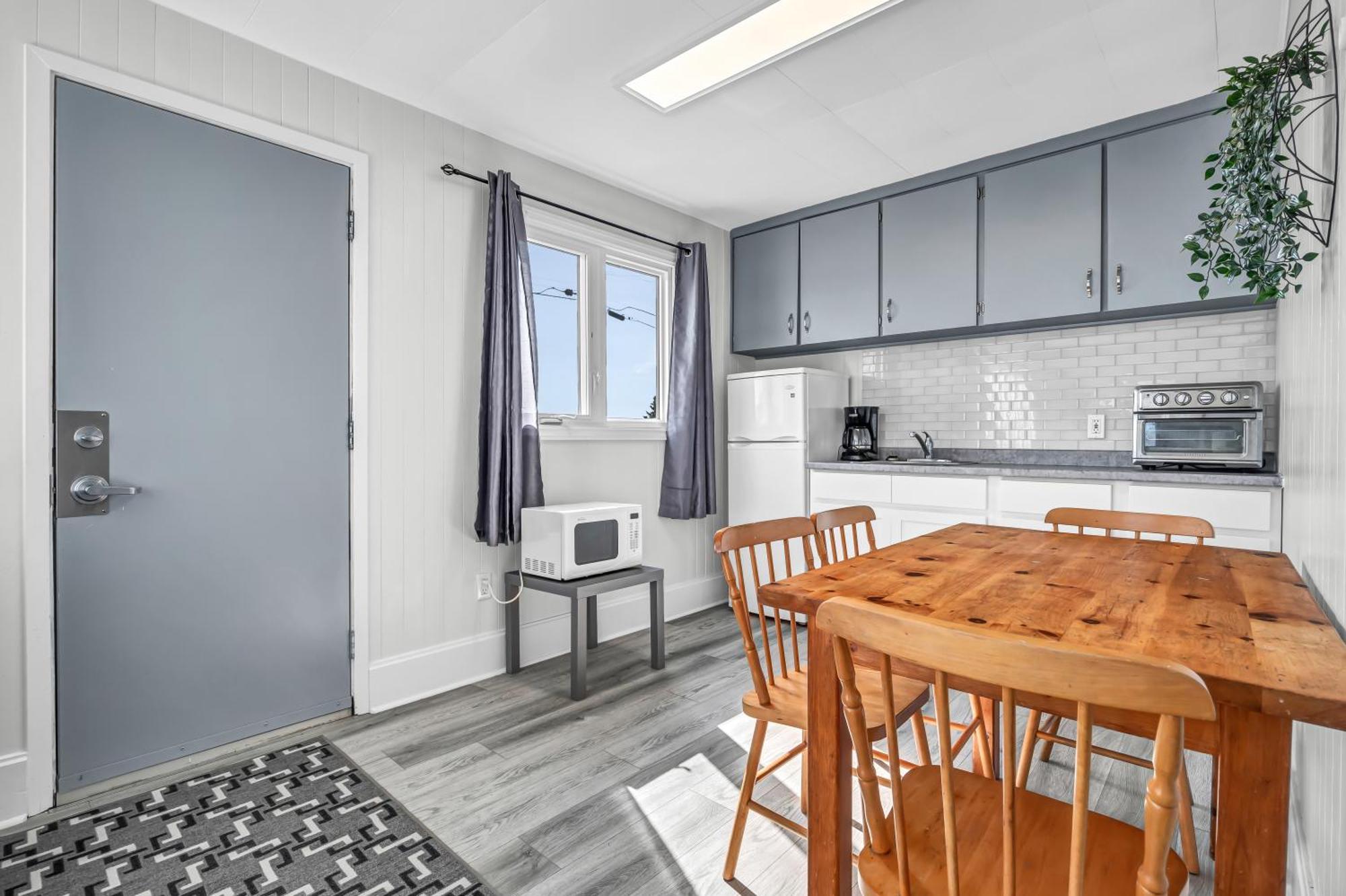 Cape View Motel & Cottages Mavilette Room photo